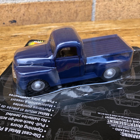 Maisto Vintage Ford Blue Pickup truck 1950s Die cast motorized toy car 1998 💙 - Picture 6 of 11